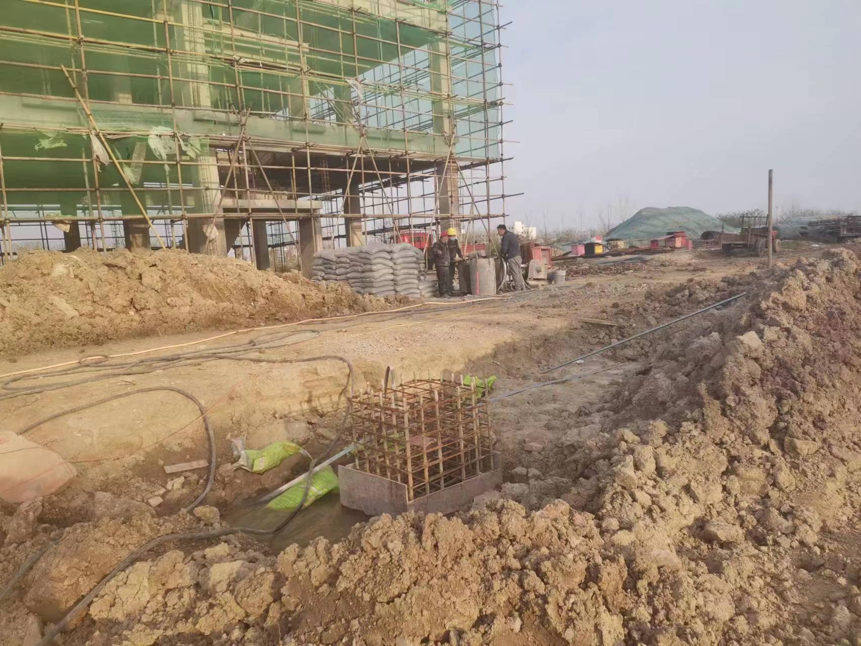 泾源当桥梁出现裂缝的时候应该及时加固修补